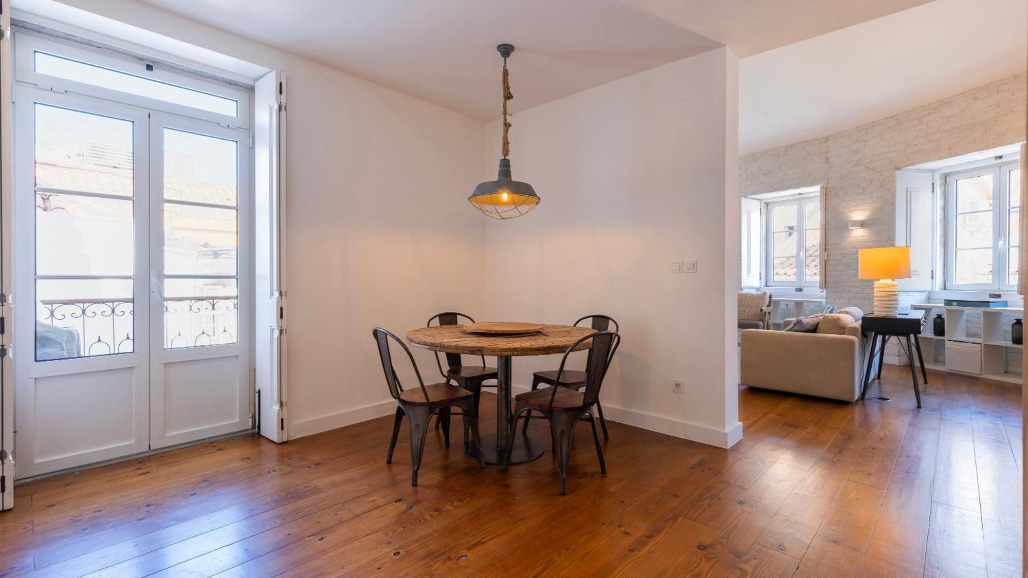 Charming 3Bdr Duplex In City Center By Lovelystay Lisbon Exterior photo
